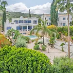 Вилла Seaview Selenia Pool & Jacuzzi In