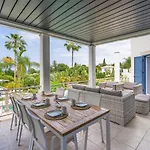Seaview Selenia Pool & Jacuzzi In Вилла Нео-Хорио