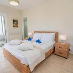 Seaview Selenia Pool & Jacuzzi In וילה *