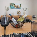 Villa Seaview Selenia Pool & Jacuzzi In *