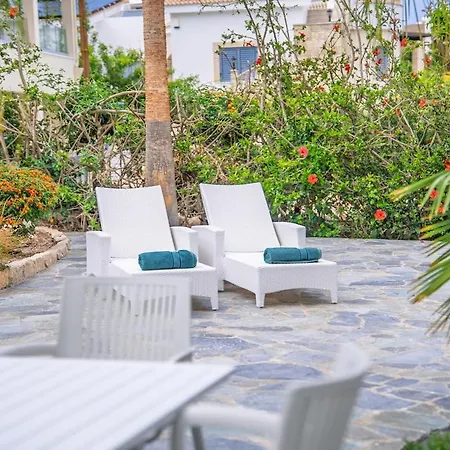 Villa Selenia With Private Pool & Jacuzzi In Latsi Paphos Neo Chorio