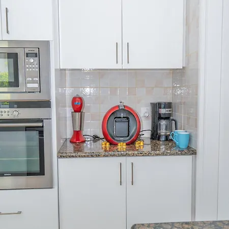 Seaview Selenia Pool & Jacuzzi In *