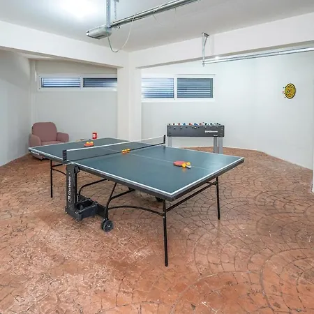 Selenia With Private Pool & Jacuzzi In Latsi Paphos