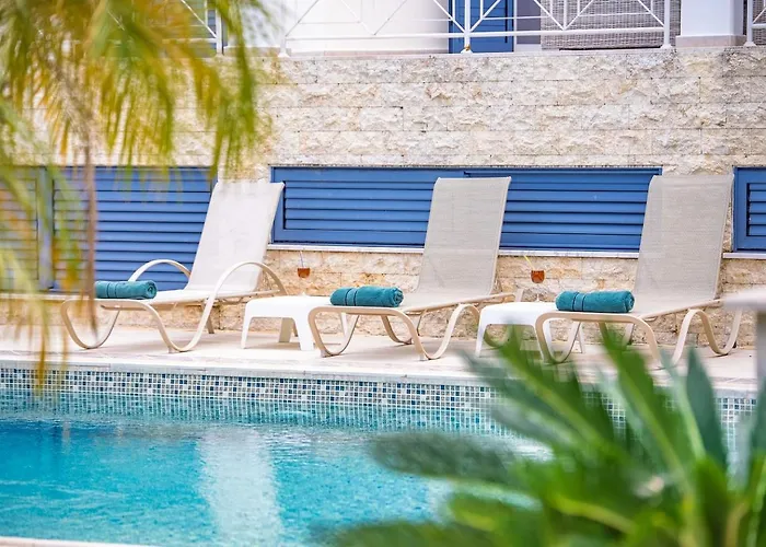 ヴィラ Seaview Selenia Pool & Jacuzzi In