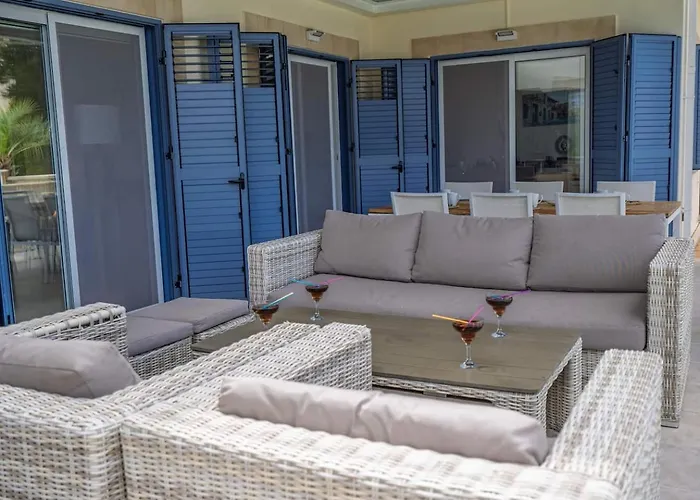 Vilă Seaview Selenia Pool & Jacuzzi In