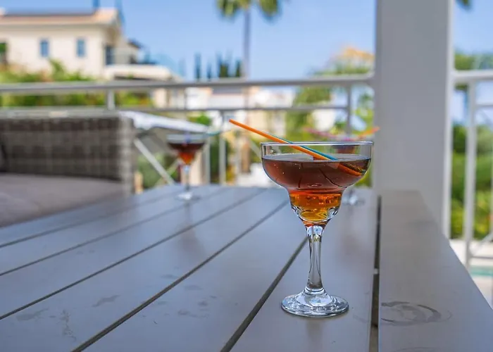 Vilă Seaview Selenia Pool & Jacuzzi In