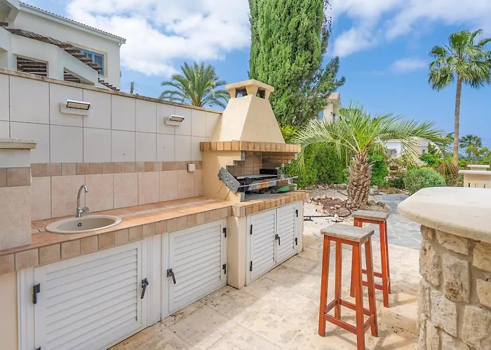 Seaview Selenia Pool & Jacuzzi In Vilă *