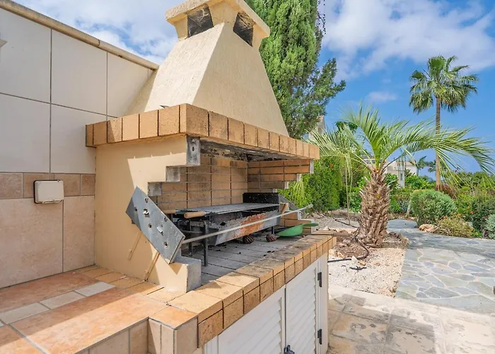 Seaview Selenia Pool & Jacuzzi In Vilă *