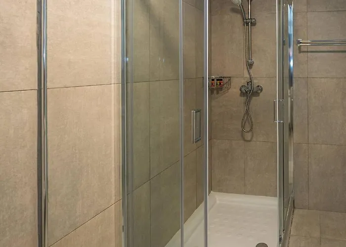 Seaview Selenia Pool & Jacuzzi In