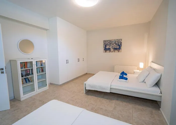 Vilă Seaview Selenia Pool & Jacuzzi In Neo Chorio