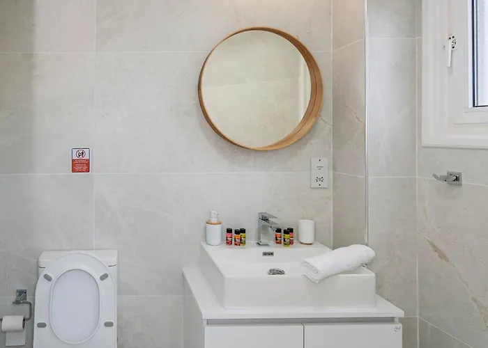 Seaview Selenia Pool & Jacuzzi In * Neo Chorio