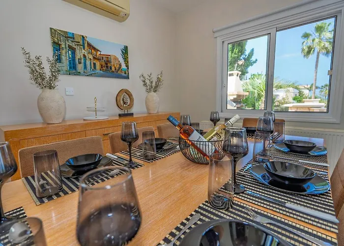 Seaview Selenia Pool & Jacuzzi In