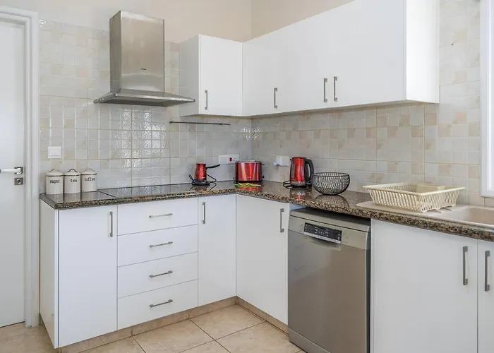 Vilă Seaview Selenia Pool & Jacuzzi In Neo Chorio